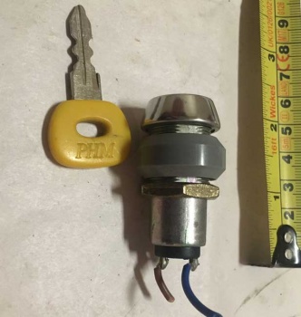 Used Lock & Key Switch For A Shoprider Mobility Scooter Spares AD22
